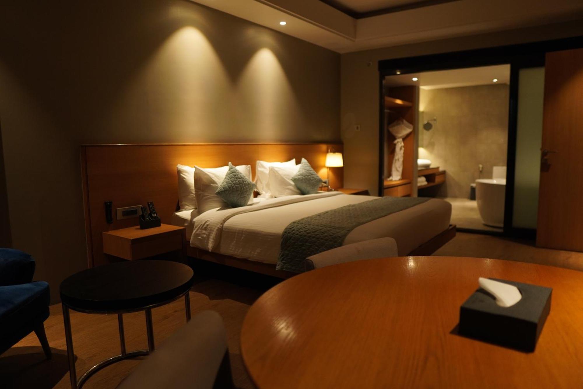 Kiranshree Grand Hotel Guwahati Luaran gambar