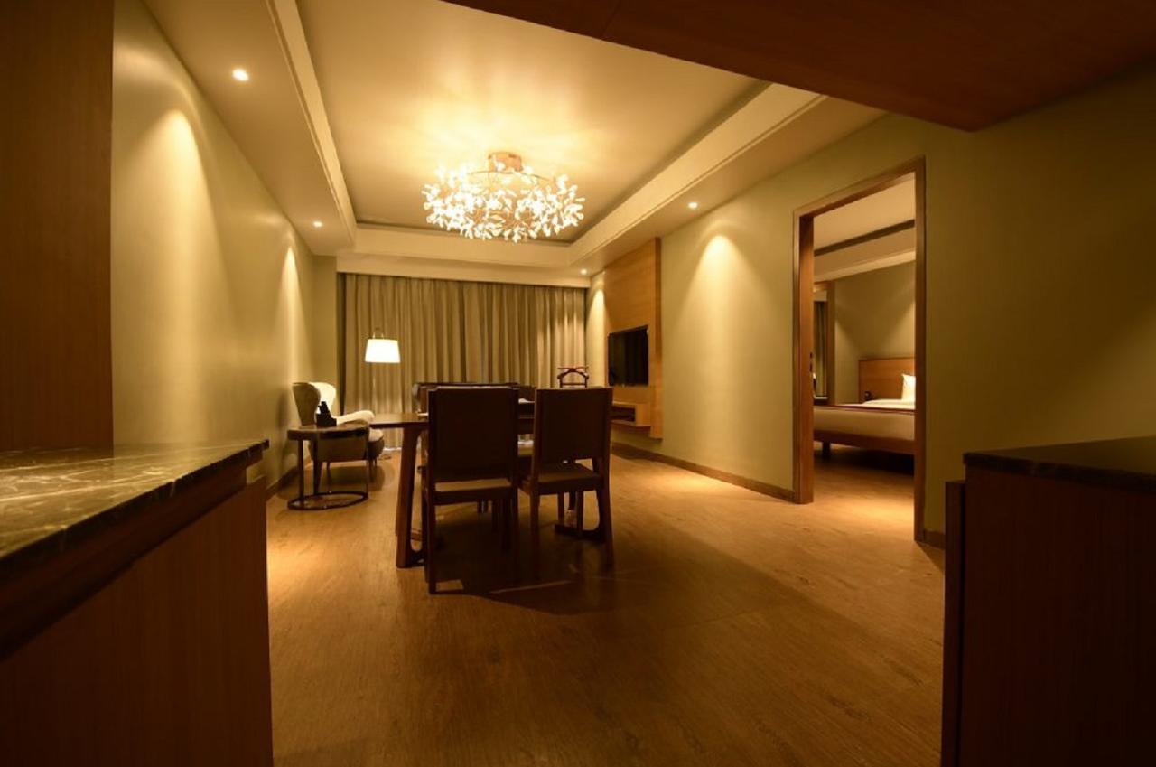 Kiranshree Grand Hotel Guwahati Luaran gambar