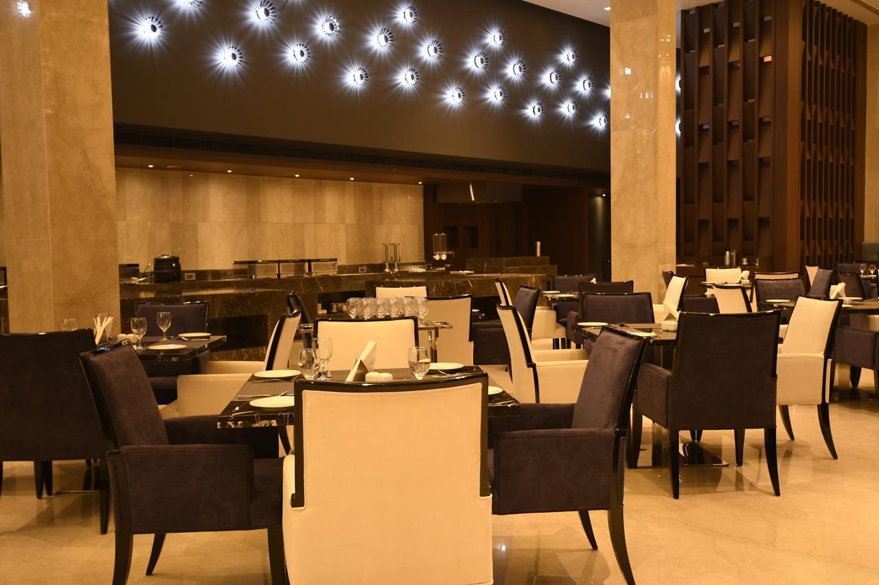 Kiranshree Grand Hotel Guwahati Luaran gambar